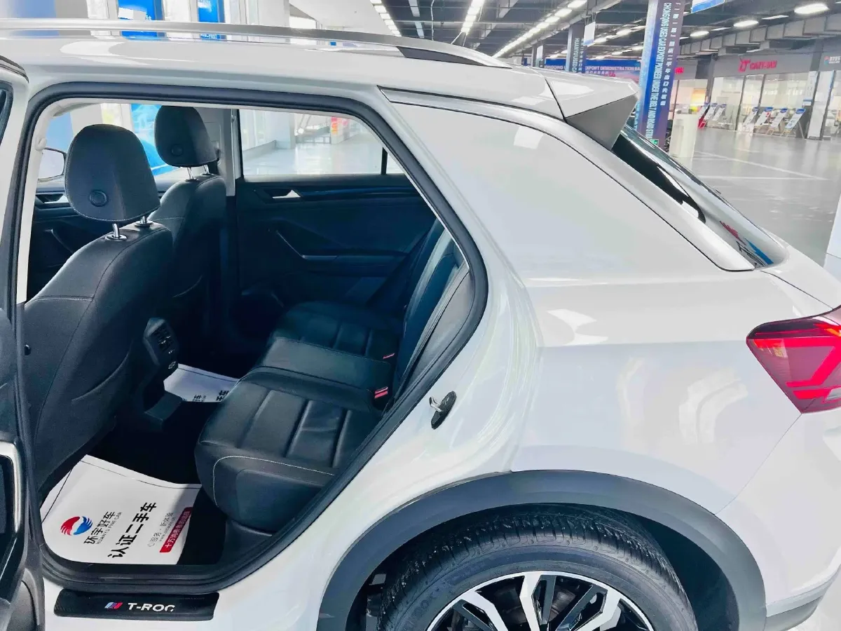 2021 Volkswagen T-Roc 1.4T 150HP L4 7DCT,autocango,china used car exporter,china ev exporter,chinese used car exporter,chinese used ev exporter