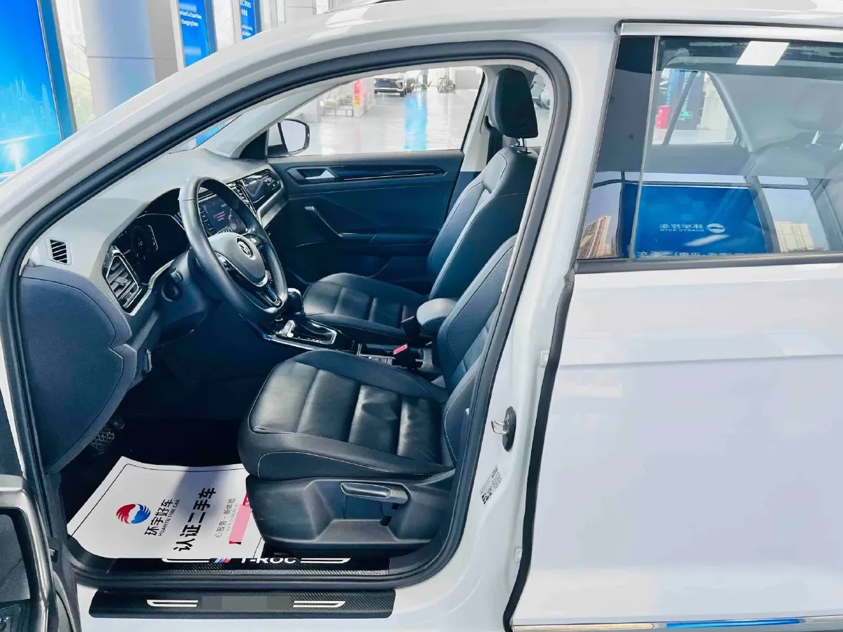 2021 Volkswagen T-Roc 1.4T 150HP L4 7DCT,autocango,china used car exporter,china ev exporter,chinese used car exporter,chinese used ev exporter