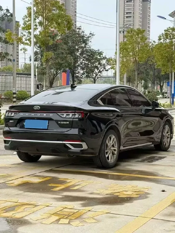 2022 Ford Mondeo 2.0T 238HP L4 8AT,autocango,china used car exporter,china ev exporter,chinese used car exporter,chinese used ev exporter