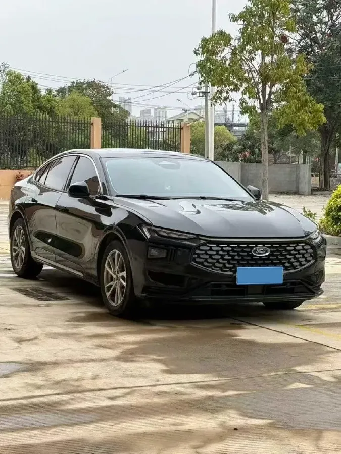 2022 Ford Mondeo 2.0T 238HP L4 8AT,autocango,china used car exporter,china ev exporter,chinese used car exporter,chinese used ev exporter