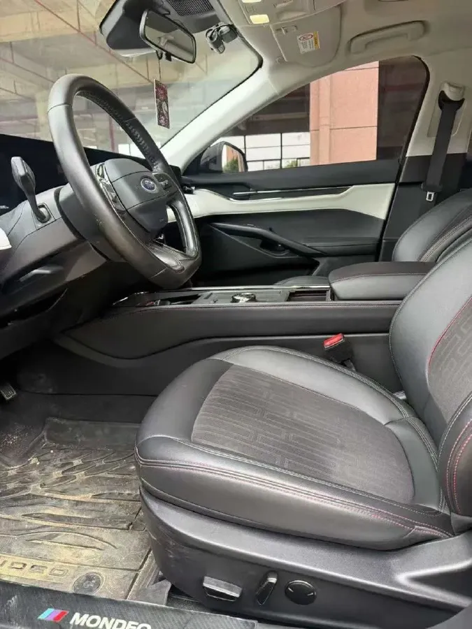 2022 Ford Mondeo 2.0T 238HP L4 8AT,autocango,china used car exporter,china ev exporter,chinese used car exporter,chinese used ev exporter