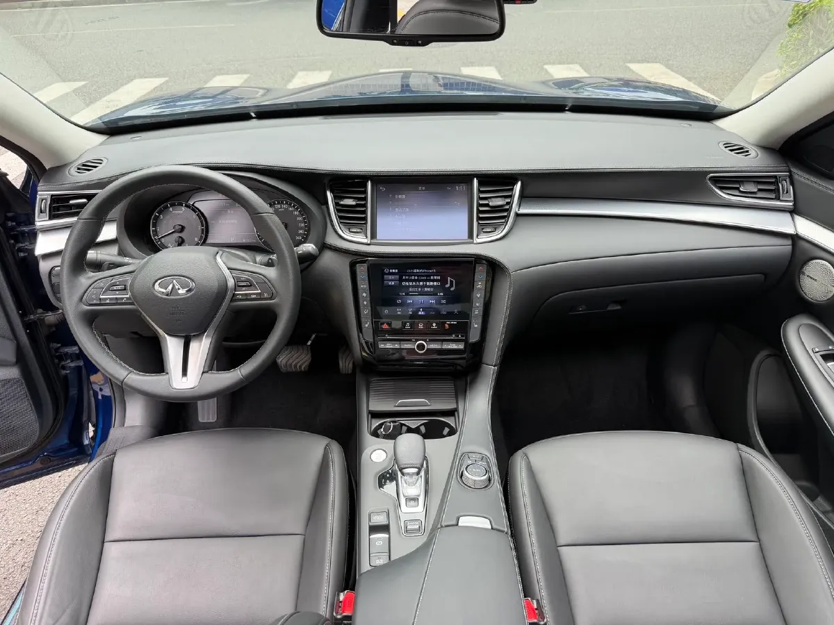 2020 Infiniti QX50 2.0T 245HP L4 CVT,autocango,china used car exporter,china ev exporter,chinese used car exporter,chinese used ev exporter