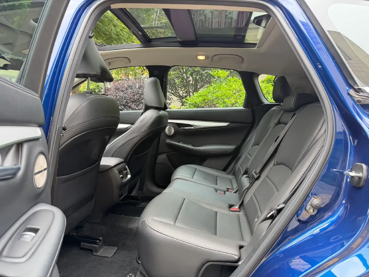 2020 Infiniti QX50 2.0T 245HP L4 CVT,autocango,china used car exporter,china ev exporter,chinese used car exporter,chinese used ev exporter