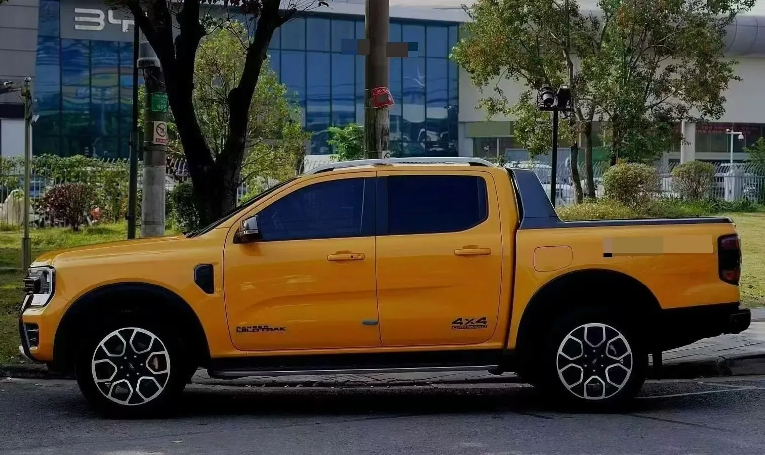 2023 Ford Ranger 2.3T 258HP L4 8AT,autocango,china used car exporter,china ev exporter,chinese used car exporter,chinese used ev exporter