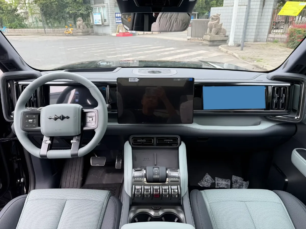 2025 FangChengBao Bao 5 1.5T 194HP L4 E-CVT PHEV,autocango,china used car exporter,china ev exporter,chinese used car exporter,chinese used ev exporter
