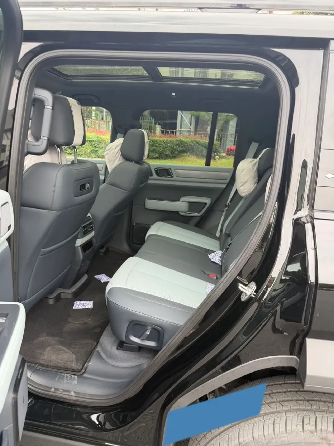 2025 FangChengBao Bao 5 1.5T 194HP L4 E-CVT PHEV,autocango,china used car exporter,china ev exporter,chinese used car exporter,chinese used ev exporter