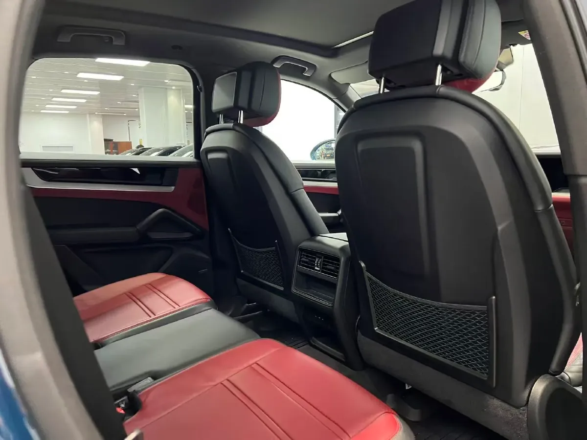 2025 Porsche Cayenne 3.0T 354HP V6 8AT,autocango,china used car exporter,china ev exporter,chinese used car exporter,chinese used ev exporter