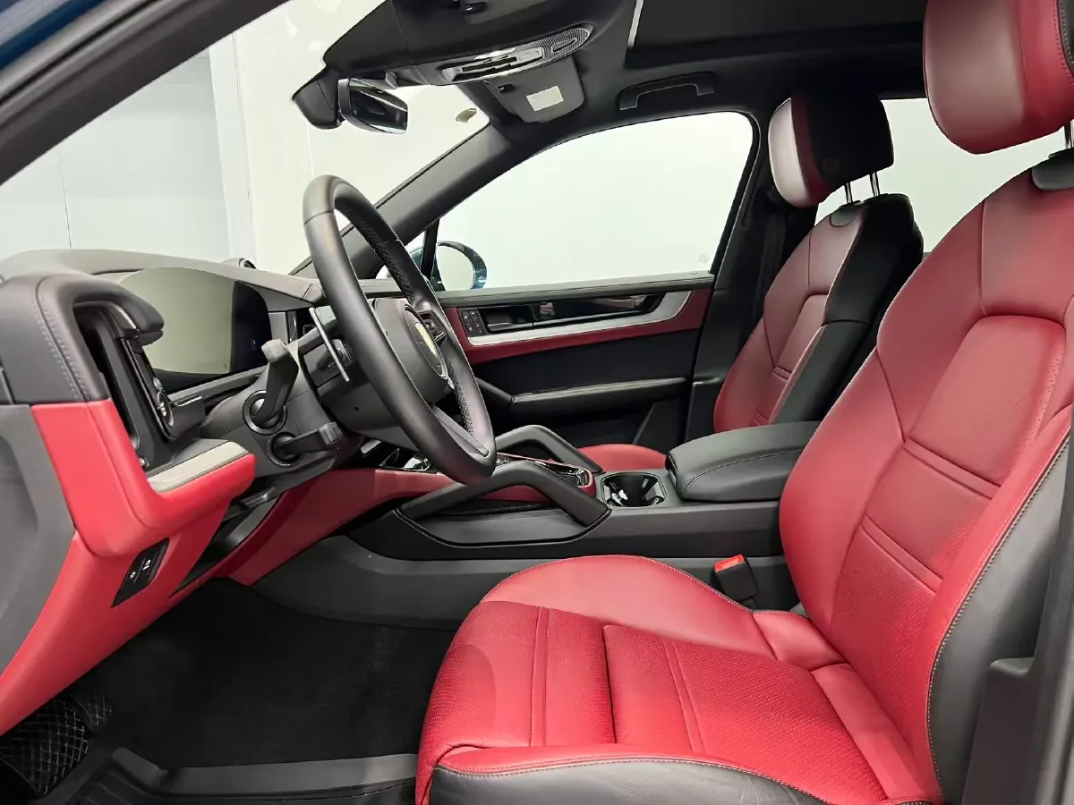 2025 Porsche Cayenne 3.0T 354HP V6 8AT,autocango,china used car exporter,china ev exporter,chinese used car exporter,chinese used ev exporter