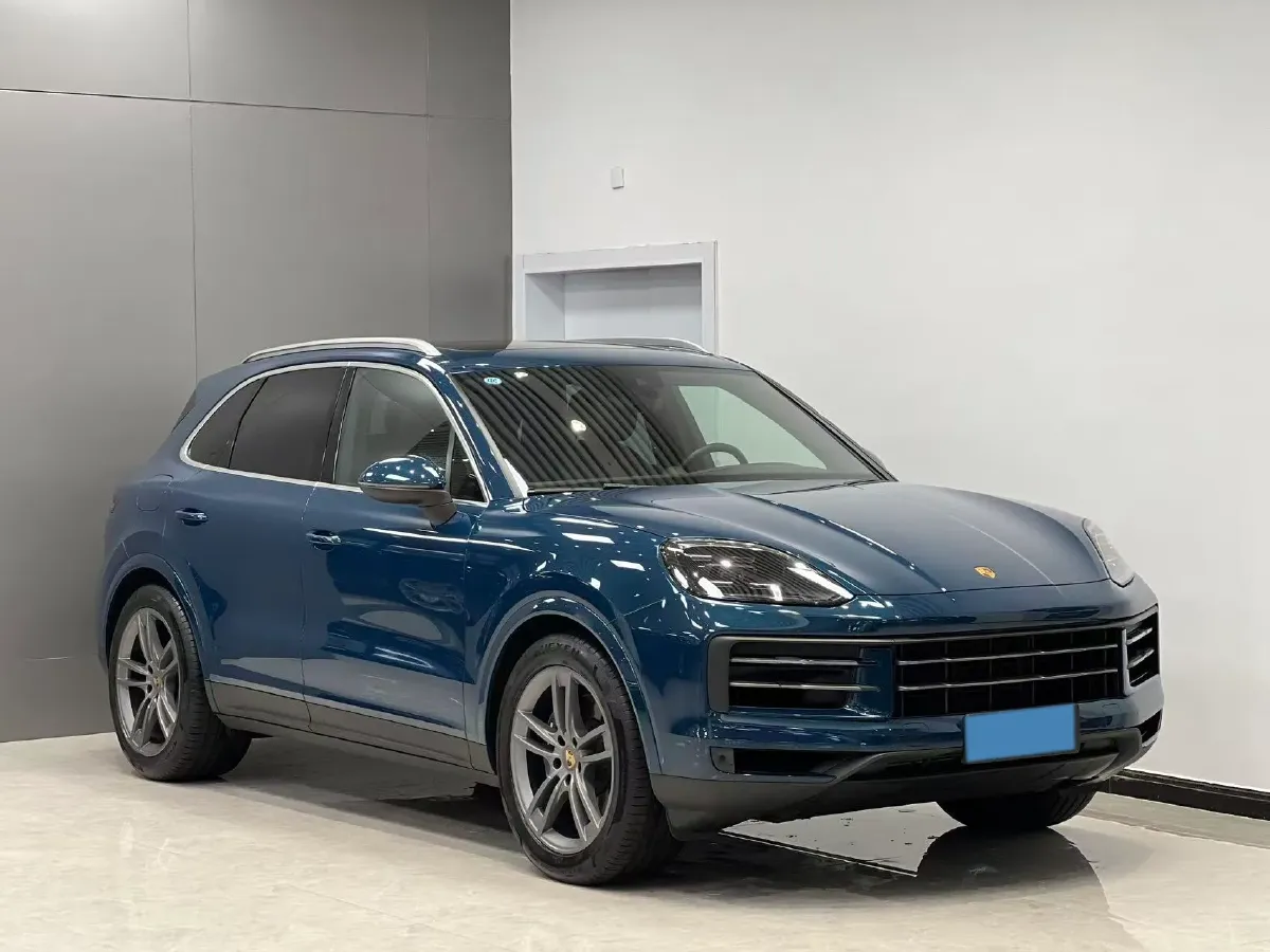 2025 Porsche Cayenne 3.0T 354HP V6 8AT,autocango,china used car exporter,china ev exporter,chinese used car exporter,chinese used ev exporter