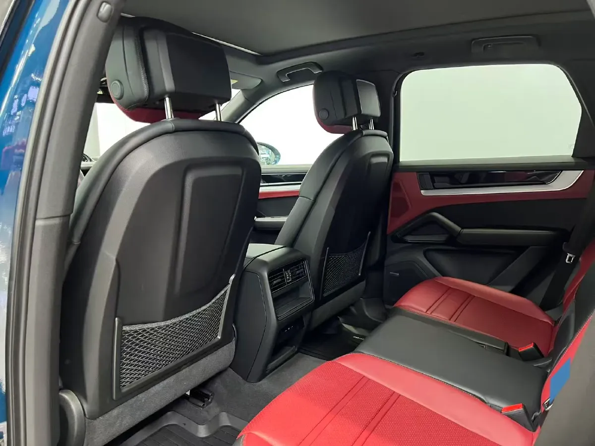 2025 Porsche Cayenne 3.0T 354HP V6 8AT,autocango,china used car exporter,china ev exporter,chinese used car exporter,chinese used ev exporter