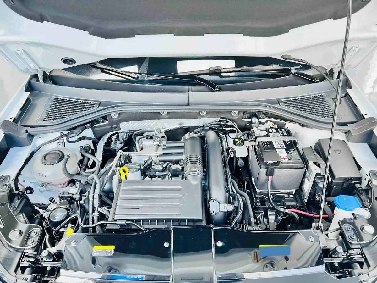 2022 Volkswagen T-Roc 1.4T 150HP L4 7DCT,autocango,china used car exporter,china ev exporter,chinese used car exporter,chinese used ev exporter