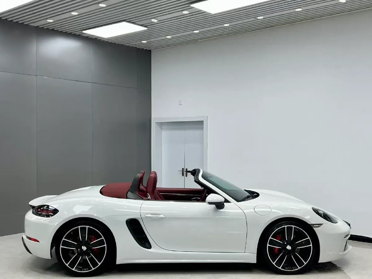 2018 Porsche 718 2.0T 250HP H4 7DCT,autocango,china used car exporter,china ev exporter,chinese used car exporter,chinese used ev exporter