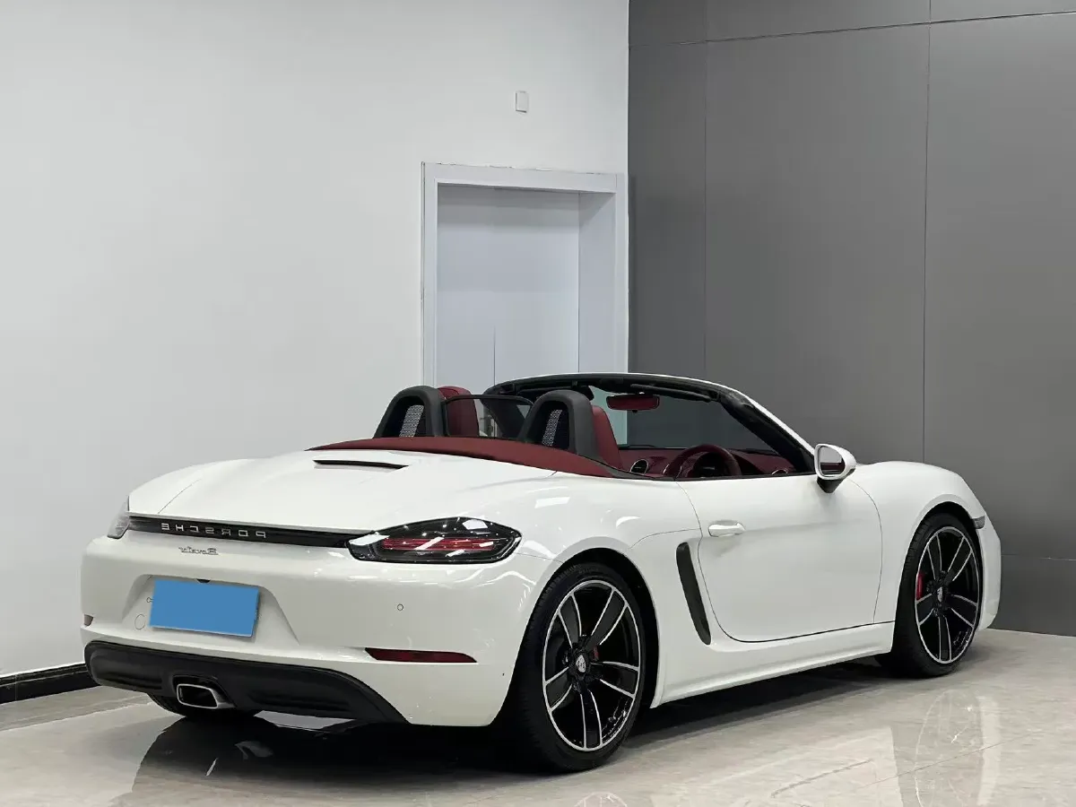 2018 Porsche 718 2.0T 250HP H4 7DCT,autocango,china used car exporter,china ev exporter,chinese used car exporter,chinese used ev exporter
