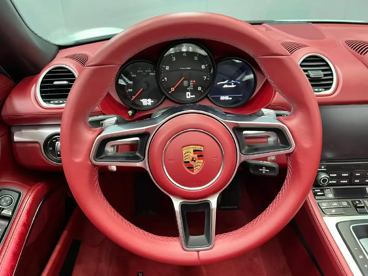 2018 Porsche 718 2.0T 250HP H4 7DCT,autocango,china used car exporter,china ev exporter,chinese used car exporter,chinese used ev exporter