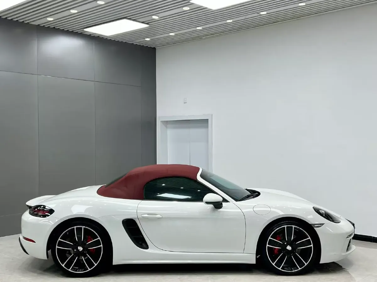 2018 Porsche 718 2.0T 250HP H4 7DCT,autocango,china used car exporter,china ev exporter,chinese used car exporter,chinese used ev exporter