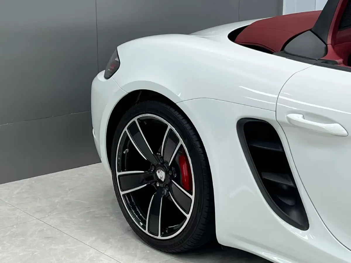 2018 Porsche 718 2.0T 250HP H4 7DCT,autocango,china used car exporter,china ev exporter,chinese used car exporter,chinese used ev exporter