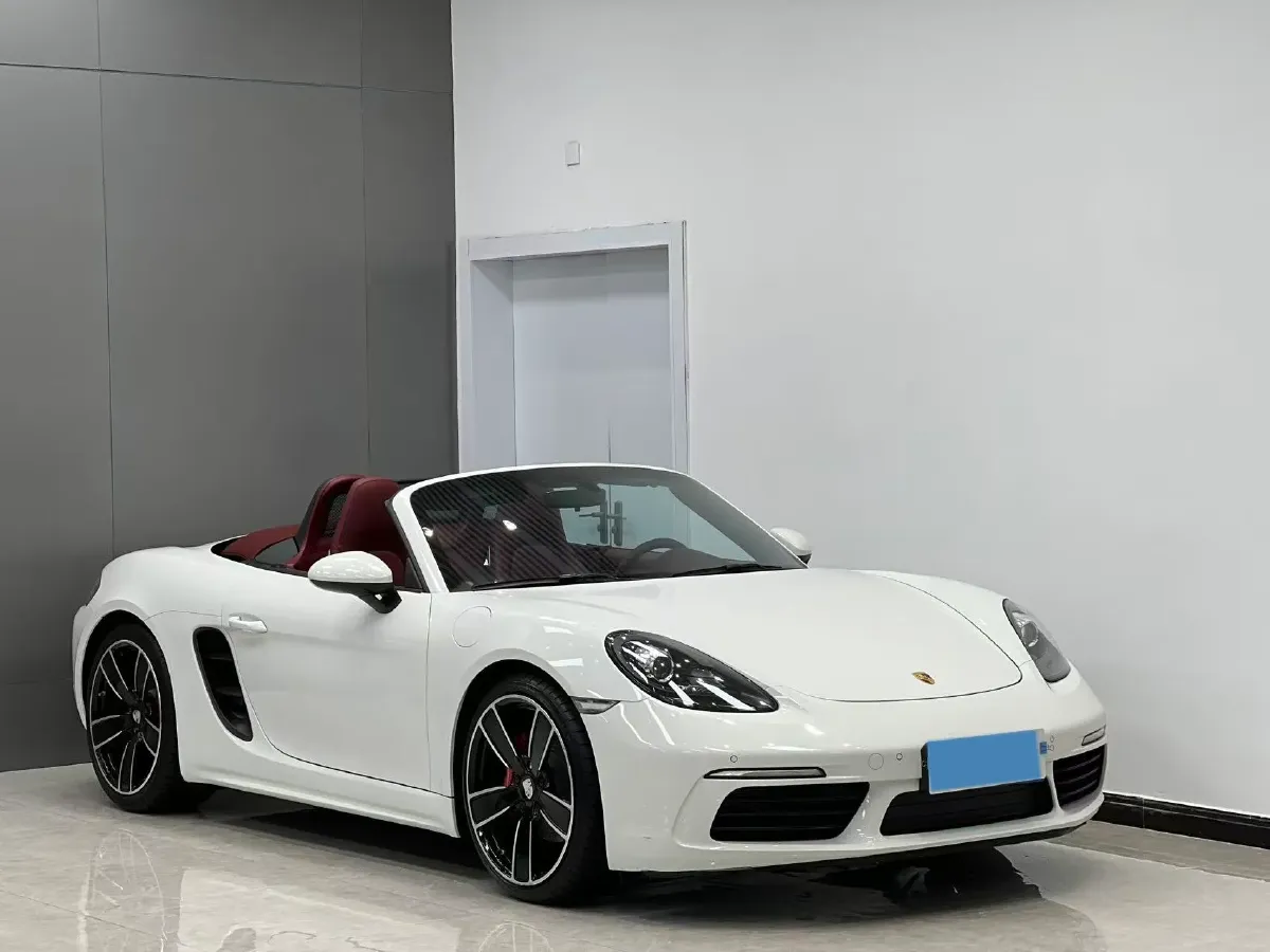 2018 Porsche 718 2.0T 250HP H4 7DCT,autocango,china used car exporter,china ev exporter,chinese used car exporter,chinese used ev exporter