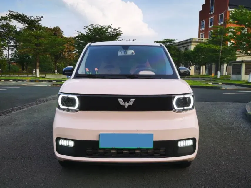 2021 WuLing HongGuang MINI EV BEV 13.9KWH,autocango,china used car exporter,china ev exporter,chinese used car exporter,chinese used ev exporter