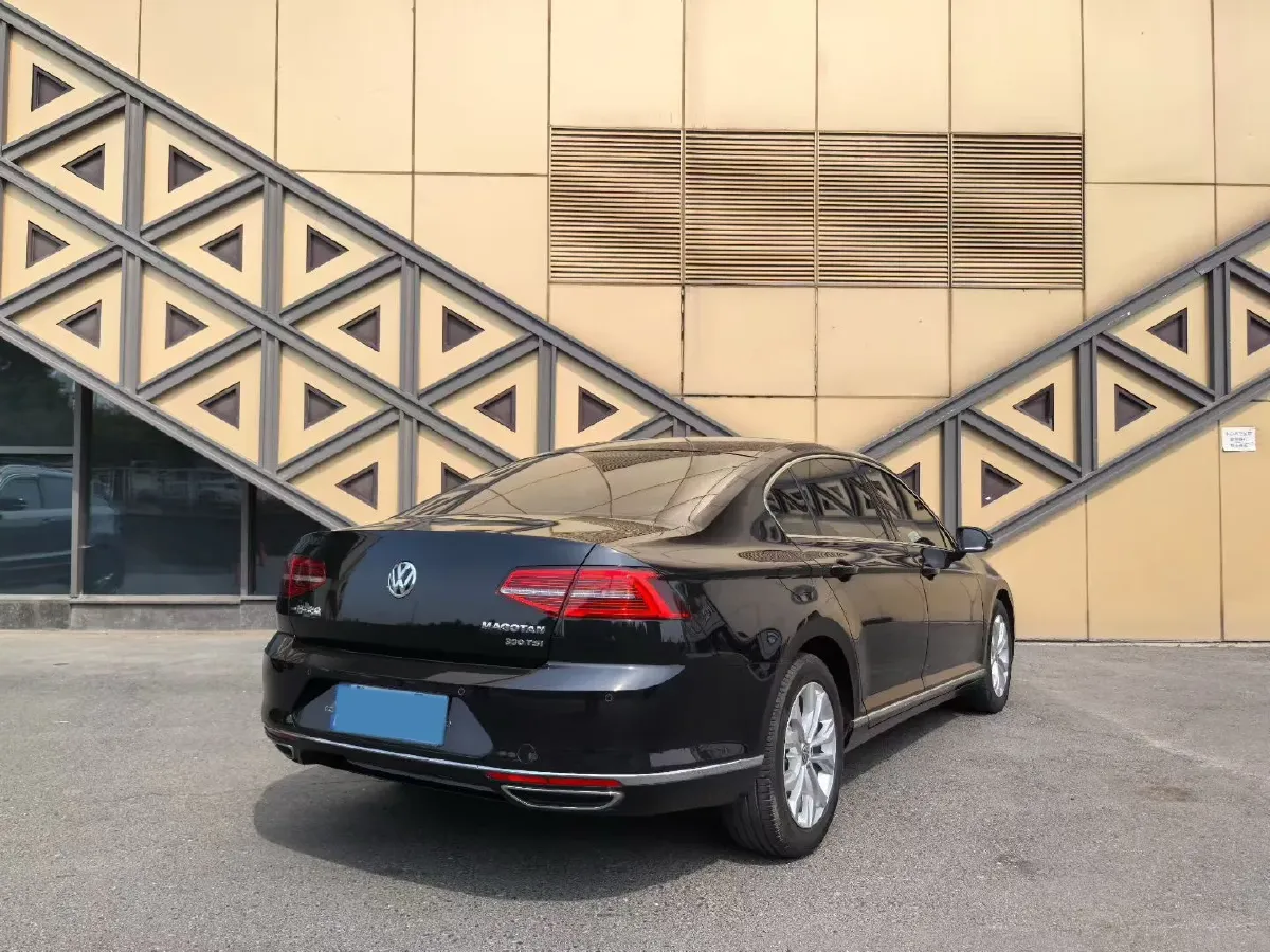 2018 Volkswagen Magotan 1.8T 180HP L4 7DCT,autocango,china used car exporter,china ev exporter,chinese used car exporter,chinese used ev exporter