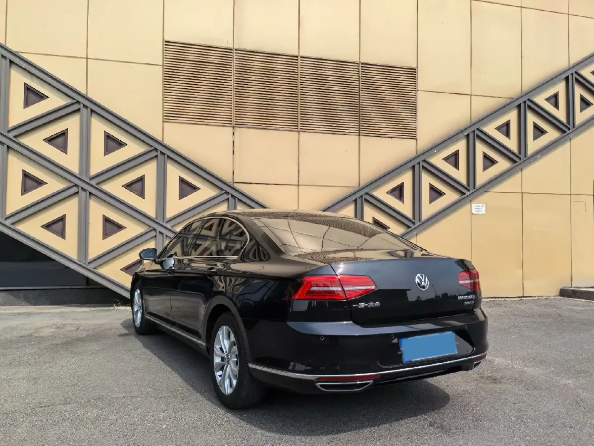 2018 Volkswagen Magotan 1.8T 180HP L4 7DCT,autocango,china used car exporter,china ev exporter,chinese used car exporter,chinese used ev exporter