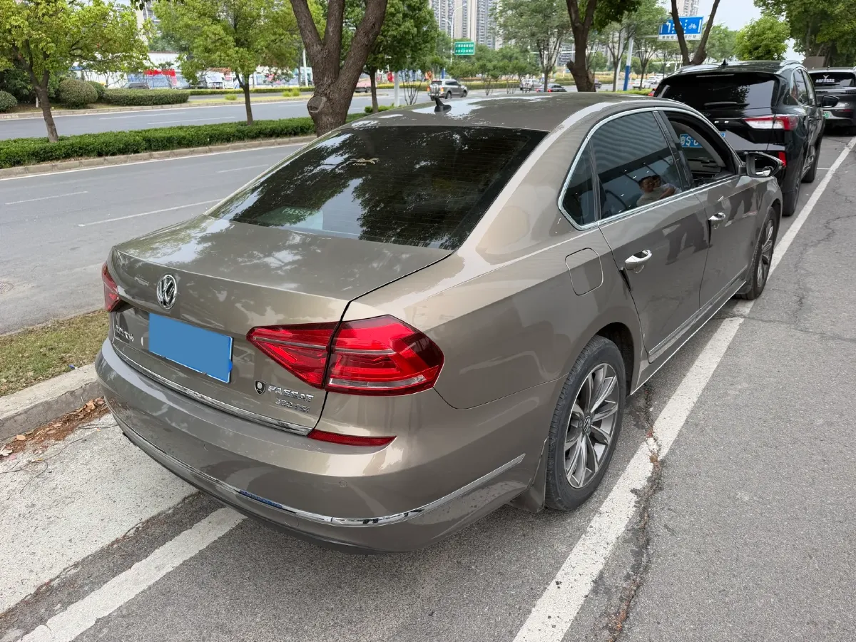 2017 Volkswagen Passat 1.4T 150HP L4 7DCT,autocango,china used car exporter,china ev exporter,chinese used car exporter,chinese used ev exporter