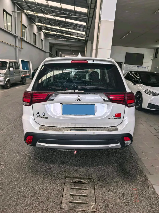 2018 Mitsubishi Outlander 2.0L 166HP L4 CVT,autocango,china used car exporter,china ev exporter,chinese used car exporter,chinese used ev exporter