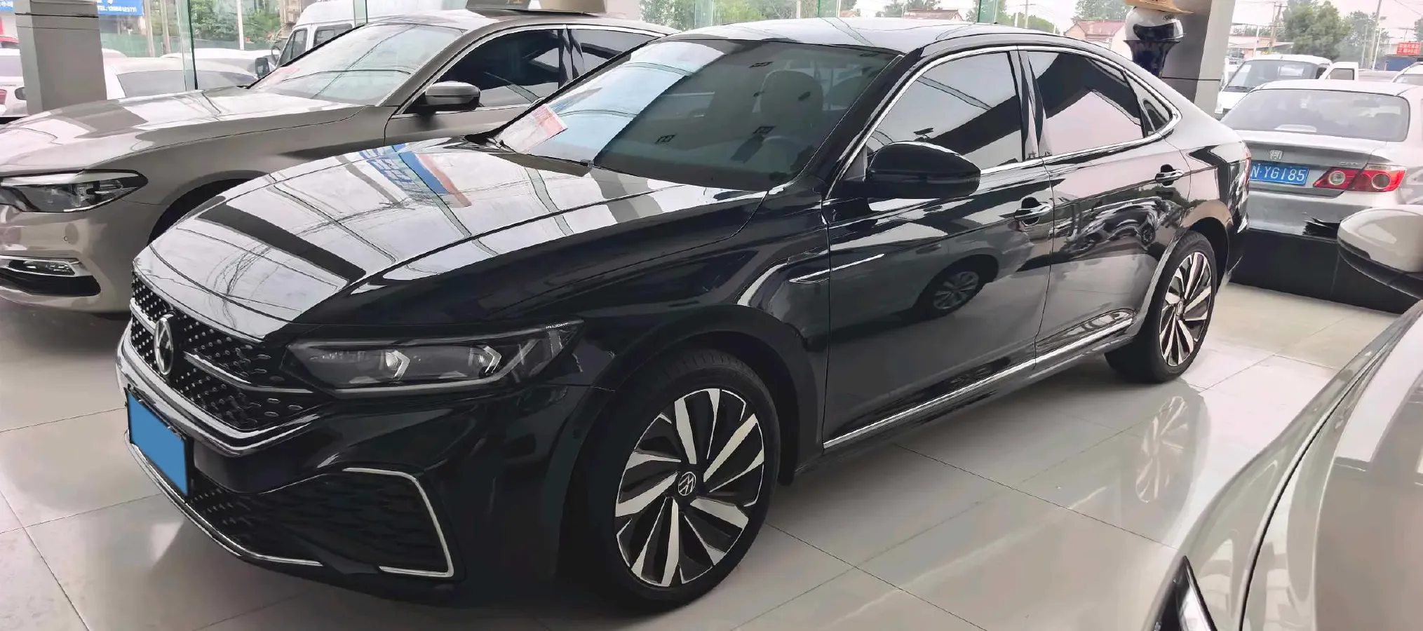 2022 Xpeng P7 BEV 60.2KWH,autocango,china used car exporter,china ev exporter,chinese used car exporter,chinese used ev exporter