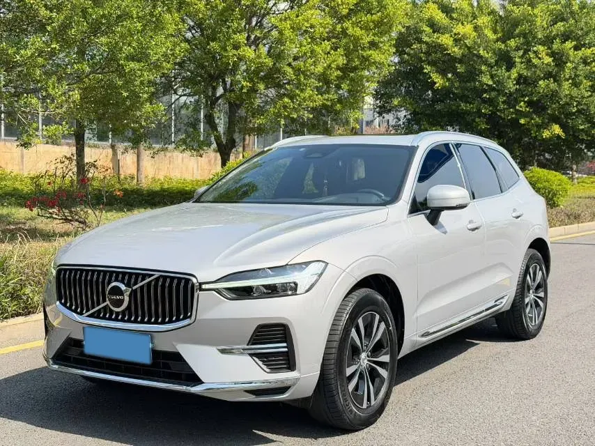 2023 Volvo XC60 2.0T 250HP L4 8AT,autocango,china used car exporter,china ev exporter,chinese used car exporter,chinese used ev exporter