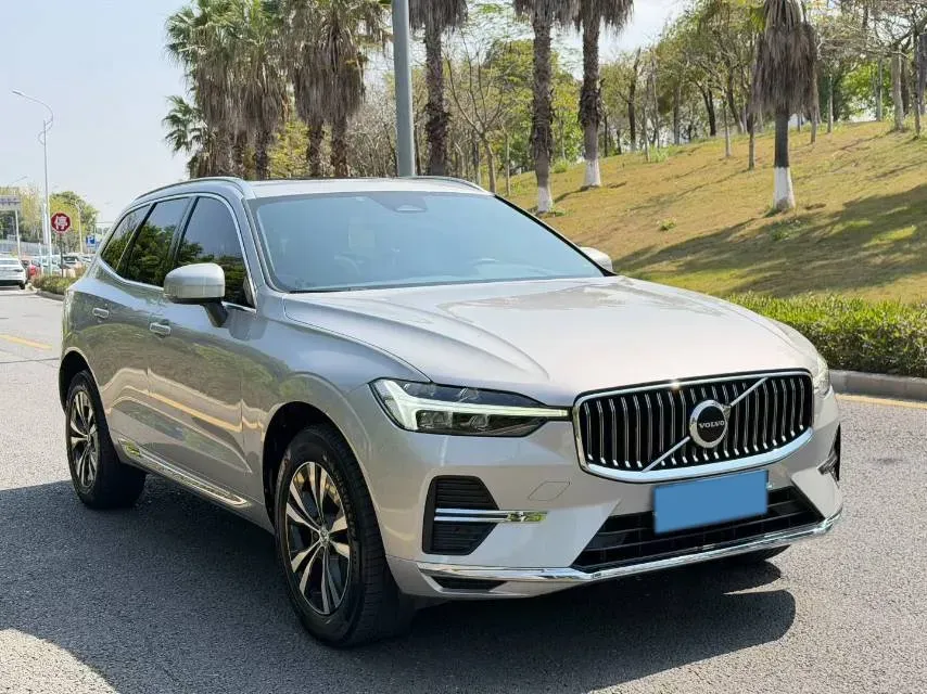 2023 Volvo XC60 2.0T 250HP L4 8AT,autocango,china used car exporter,china ev exporter,chinese used car exporter,chinese used ev exporter
