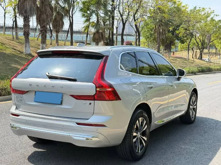 2023 Volvo XC60 2.0T 250HP L4 8AT,autocango,china used car exporter,china ev exporter,chinese used car exporter,chinese used ev exporter