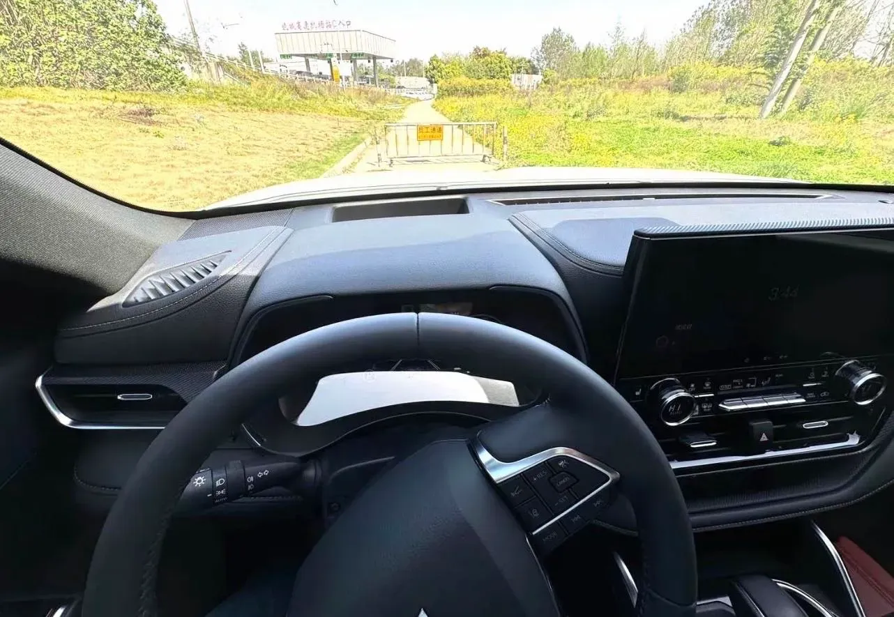 2022 Toyota Crown Kluger 2.5L 192HP L4 E-CVT Hybrid,autocango,china used car exporter,china ev exporter,chinese used car exporter,chinese used ev exporter