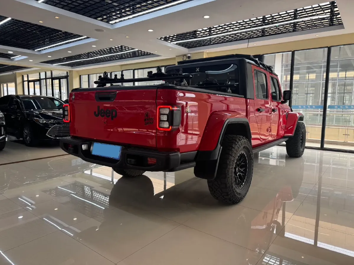 2022 Jeep Gladiator 3.6L 284HP V6 8AT,autocango,china used car exporter,china ev exporter,chinese used car exporter,chinese used ev exporter