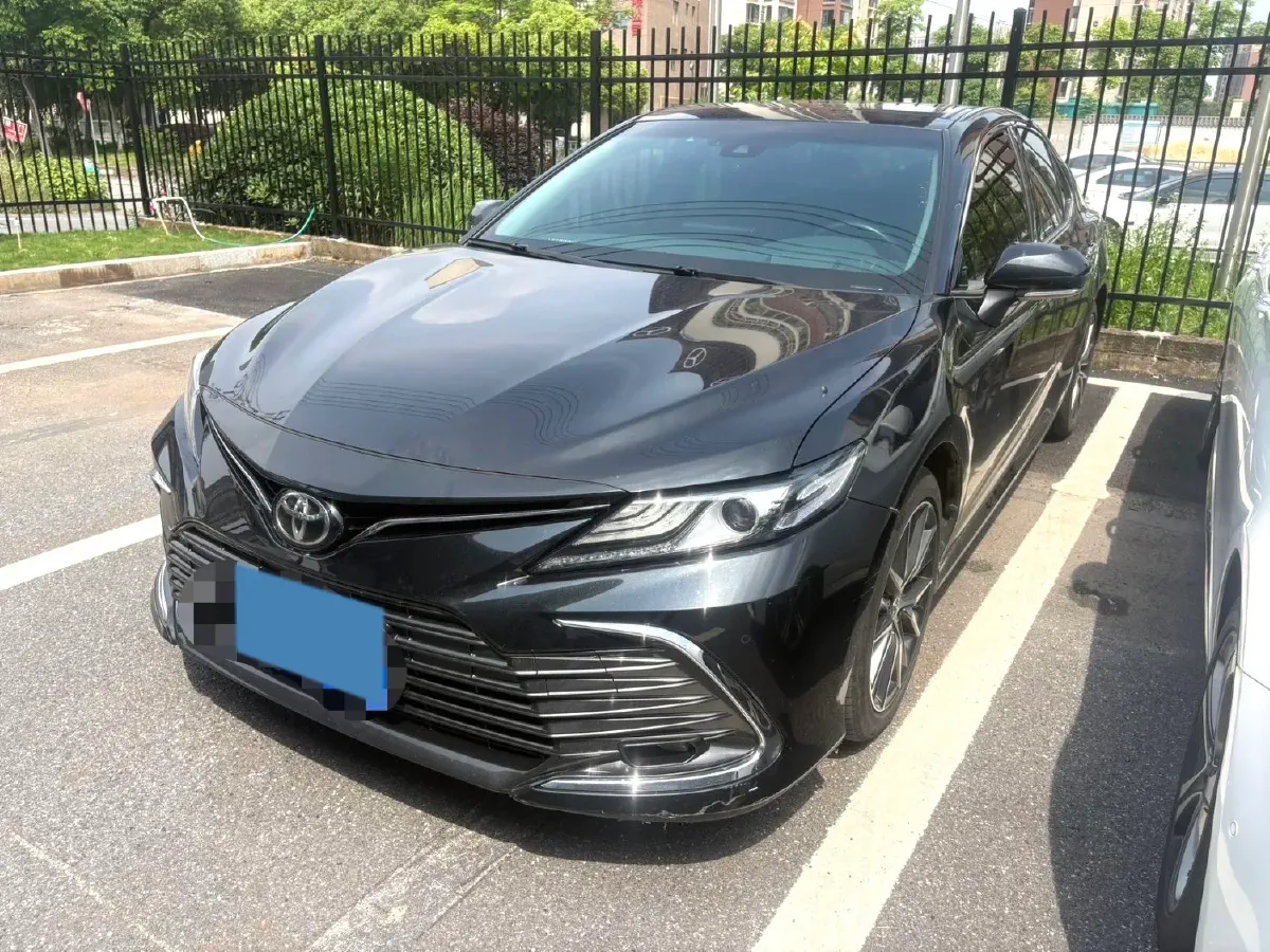 2021 Toyota Camry 2.5L 209HP L4 8AT,autocango,china used car exporter,china ev exporter,chinese used car exporter,chinese used ev exporter