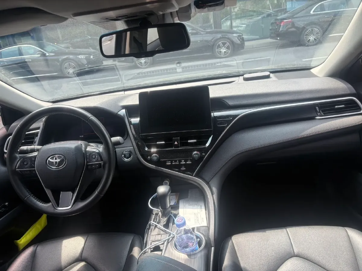 2021 Toyota Camry 2.5L 209HP L4 8AT,autocango,china used car exporter,china ev exporter,chinese used car exporter,chinese used ev exporter