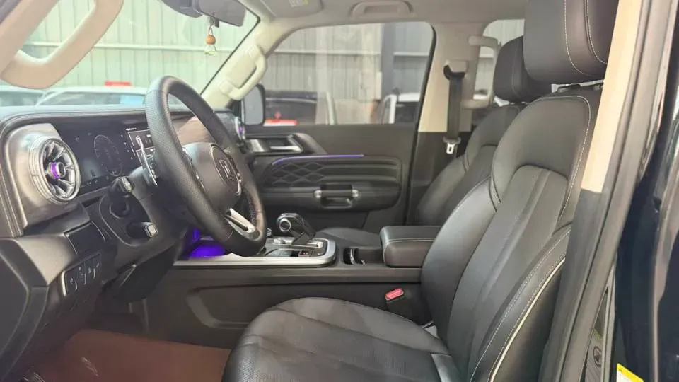 2021 Tank 300 2.0T 227HP L4 8AT,autocango,china used car exporter,china ev exporter,chinese used car exporter,chinese used ev exporter