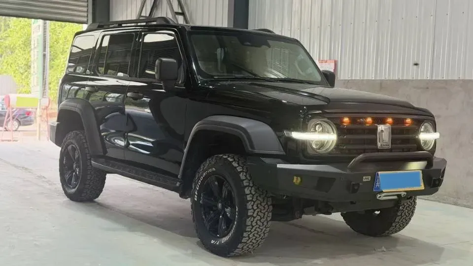 2021 Tank 300 2.0T 227HP L4 8AT,autocango,china used car exporter,china ev exporter,chinese used car exporter,chinese used ev exporter