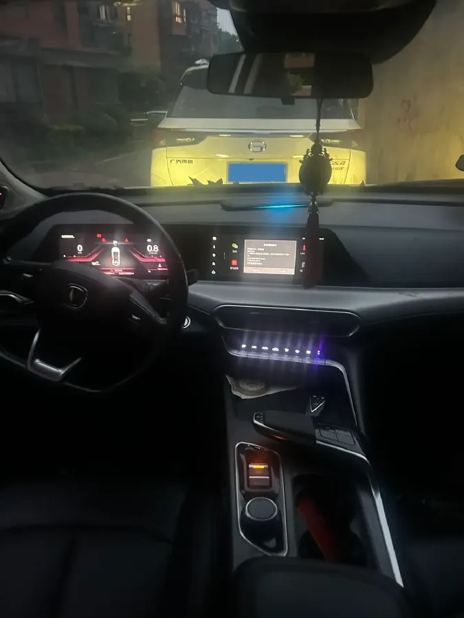 2020 ChangAn UNI-T 1.5T 180HP L4 7DCT,autocango,china used car exporter,china ev exporter,chinese used car exporter,chinese used ev exporter