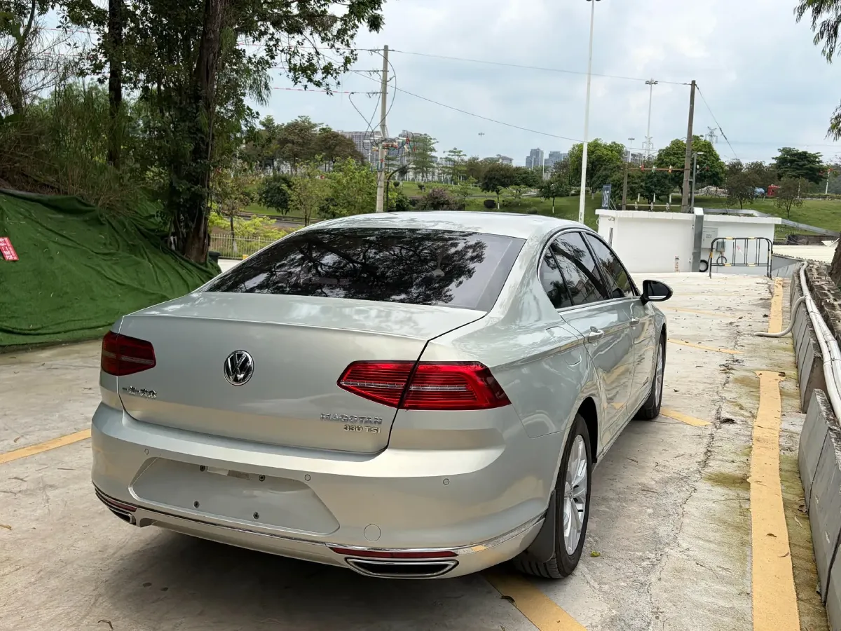 2018 Volkswagen Magotan 1.8T 180HP L4 7DCT,autocango,china used car exporter,china ev exporter,chinese used car exporter,chinese used ev exporter