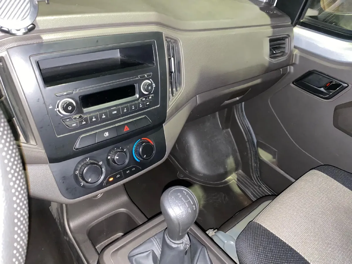 2019 WuLing RongGuang New Truck 1.8L 133HP L4 5MT,autocango,china used car exporter,china ev exporter,chinese used car exporter,chinese used ev exporter