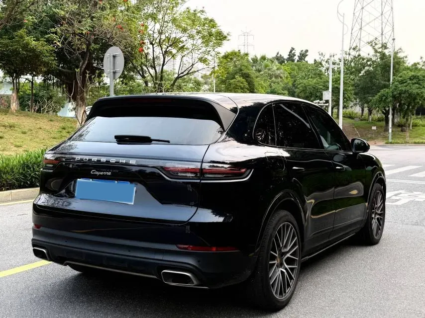 2022 Porsche Cayenne 3.0T 340HP V6 8AT,autocango,china used car exporter,china ev exporter,chinese used car exporter,chinese used ev exporter