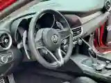 2017 Alfa Romeo Giulia 2.0T 280HP L4 8AT
