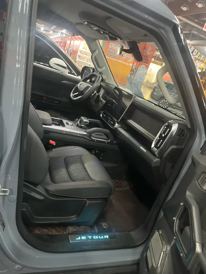 2025 Jetour Traveller 2.0T 254HP L4 7DCT,autocango,china used car exporter,china ev exporter,chinese used car exporter,chinese used ev exporter