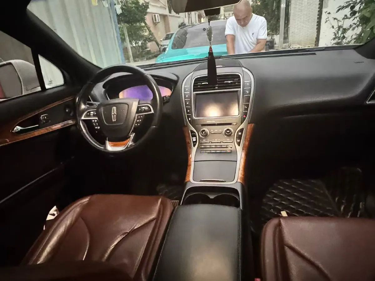 2019 Lincoln Nautilus 2.0T 235HP L4 8AT,autocango,china used car exporter,china ev exporter,chinese used car exporter,chinese used ev exporter