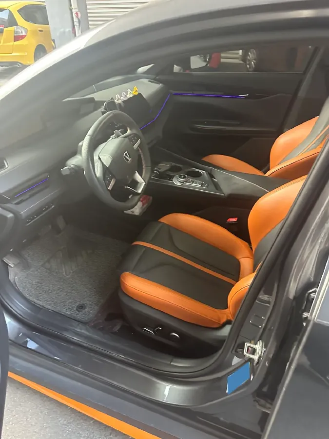 2024 ChangAn UNI-V 1.5T 188HP L4 7DCT,autocango,china used car exporter,china ev exporter,chinese used car exporter,chinese used ev exporter