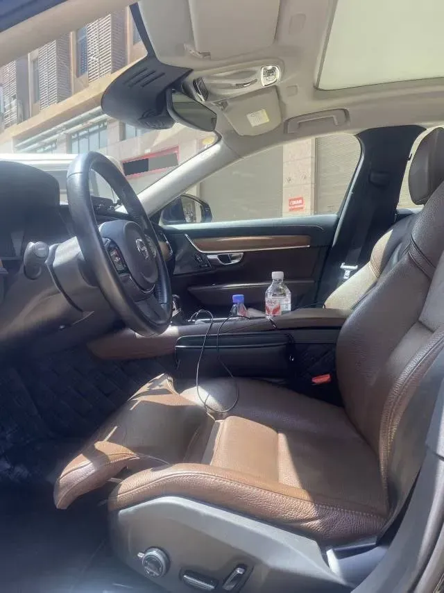 2020 Volvo S90 2.0T 254HP L4 8AT,autocango,china used car exporter,china ev exporter,chinese used car exporter,chinese used ev exporter