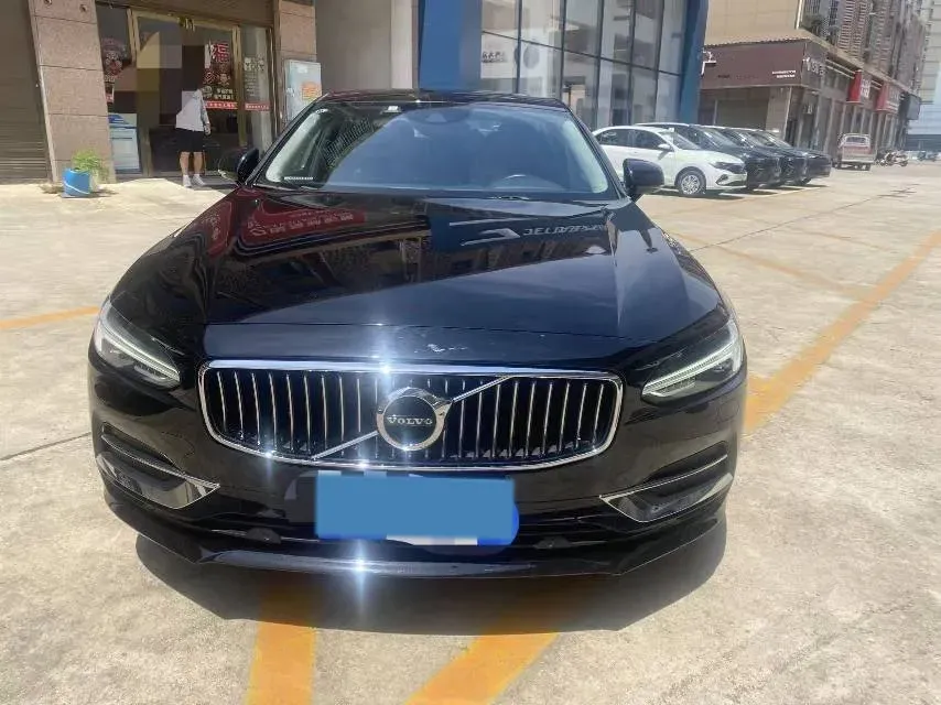 2020 Volvo S90 2.0T 254HP L4 8AT,autocango,china used car exporter,china ev exporter,chinese used car exporter,chinese used ev exporter