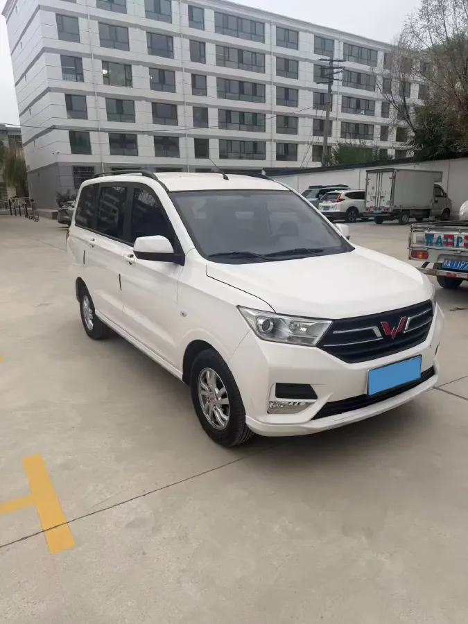 2021 Yema SiPaiKa 1.5L 109HP L4 5MT,autocango,china used car exporter,china ev exporter,chinese used car exporter,chinese used ev exporter