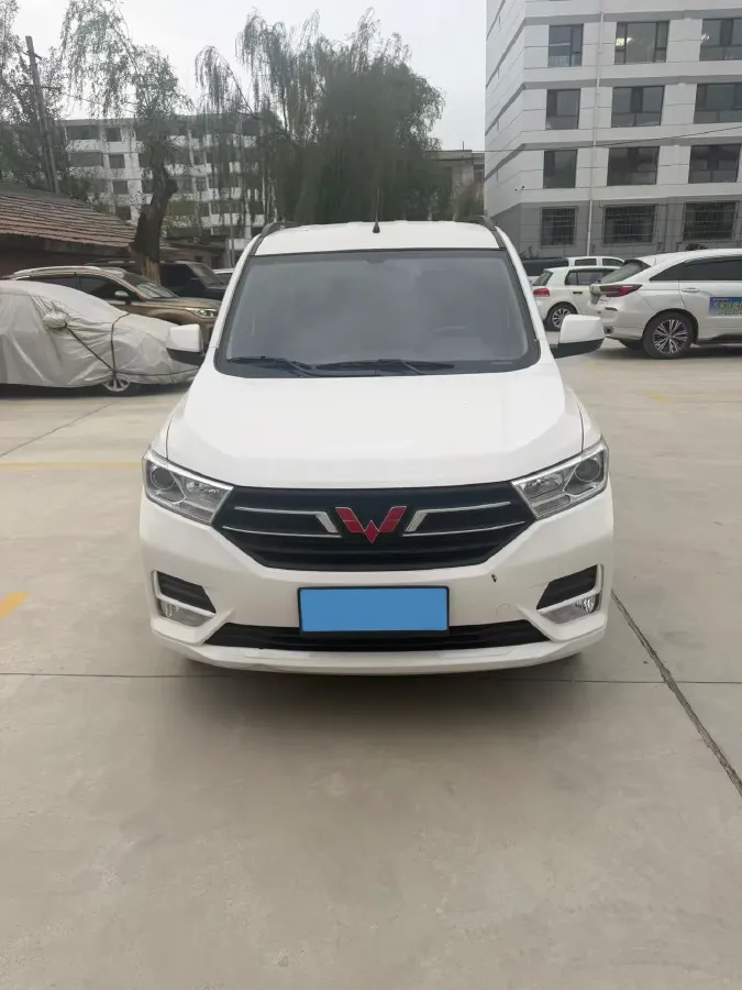 2021 Yema SiPaiKa 1.5L 109HP L4 5MT,autocango,china used car exporter,china ev exporter,chinese used car exporter,chinese used ev exporter