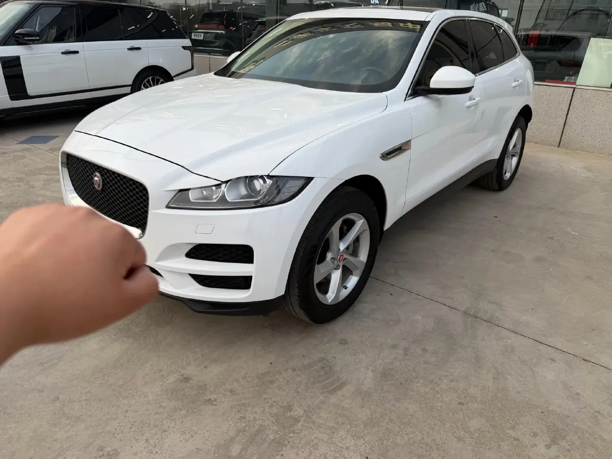 2020 Jaguar F-PACE 2.0T 250HP L4 8AT,autocango,china used car exporter,china ev exporter,chinese used car exporter,chinese used ev exporter
