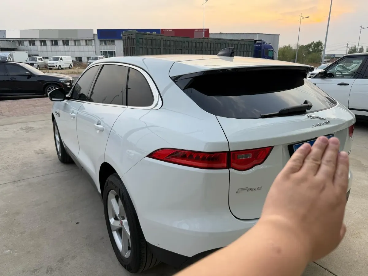 2020 Jaguar F-PACE 2.0T 250HP L4 8AT,autocango,china used car exporter,china ev exporter,chinese used car exporter,chinese used ev exporter